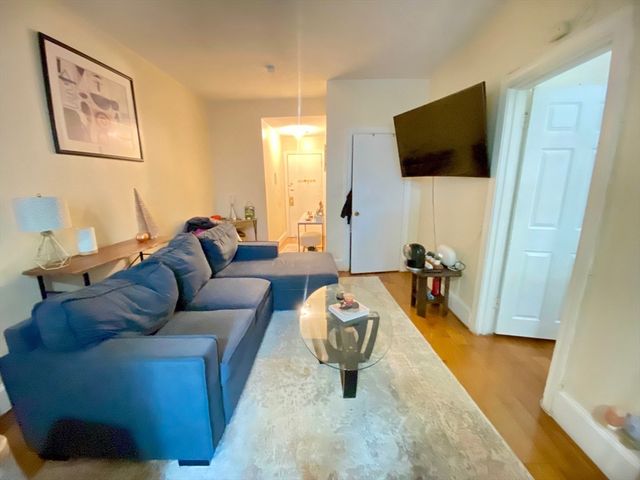 56 Park Vale 10, Boston, MA 02134