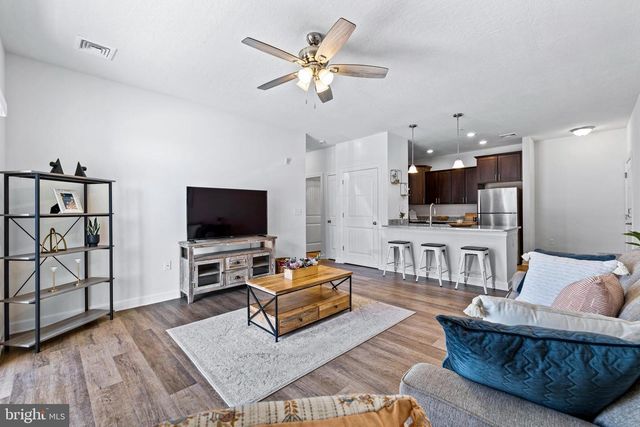6101 WYNFIELD BLVD, York, PA 17403