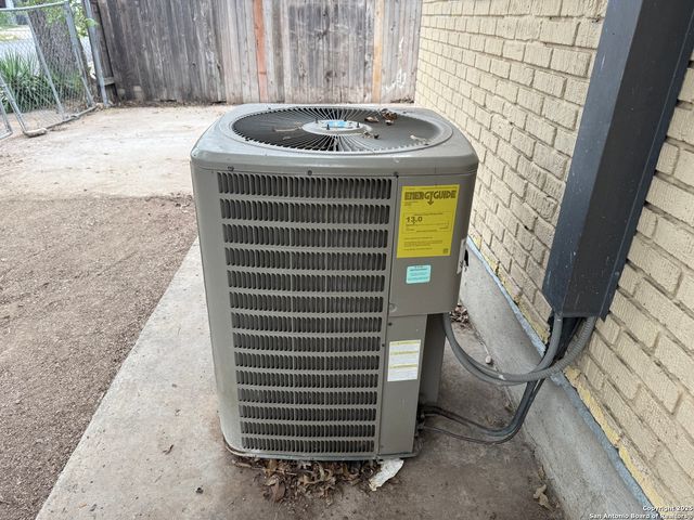 2604 Chihuahua, San Antonio, TX 78207