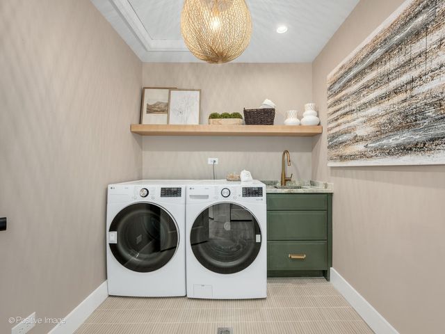 140 N Quincy Street, Hinsdale, IL 60521