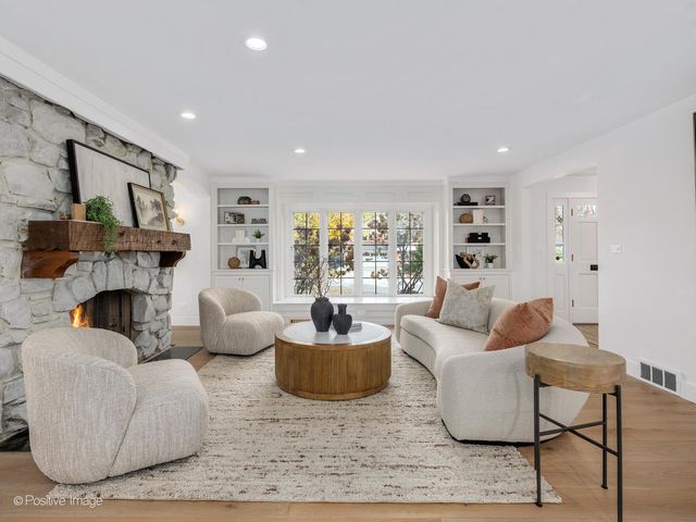 140 N Quincy Street, Hinsdale, IL 60521