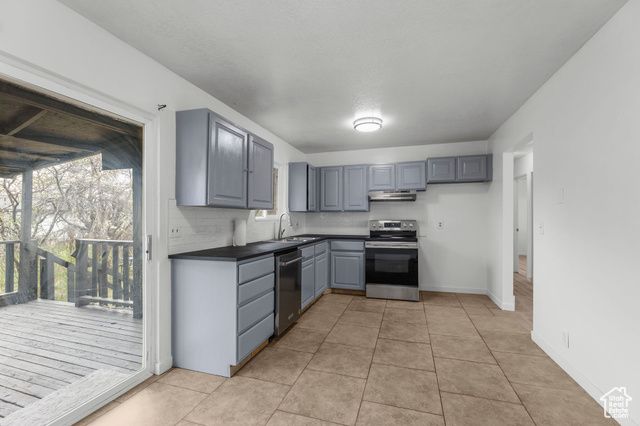 8674 S 3720 W, West Jordan, UT 84088