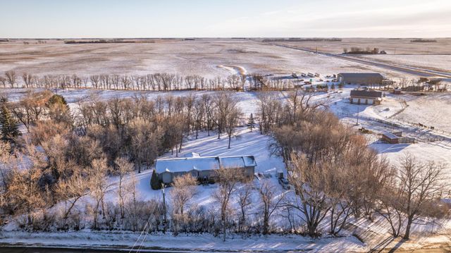 102 County RD 1, Fessenden, ND 58438