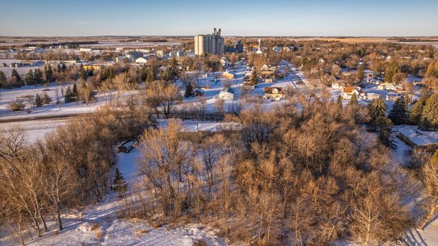 102 County RD 1, Fessenden, ND 58438