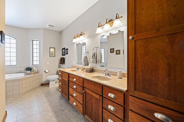 102 County RD 1, Fessenden, ND 58438