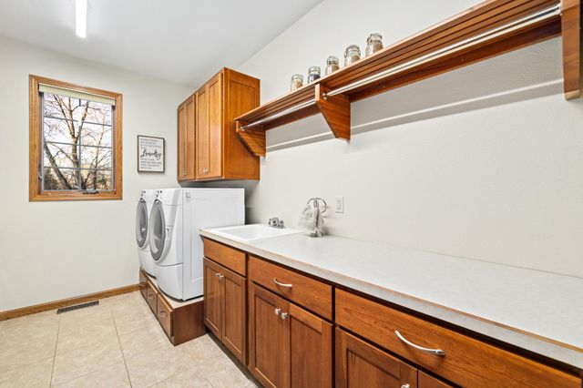 102 County RD 1, Fessenden, ND 58438