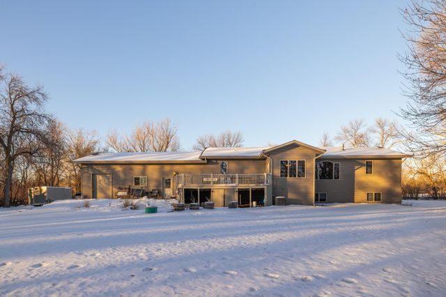 102 County RD 1, Fessenden, ND 58438