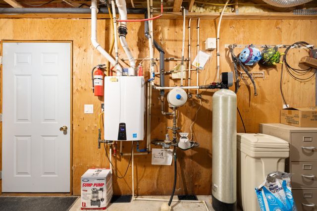 102 County RD 1, Fessenden, ND 58438