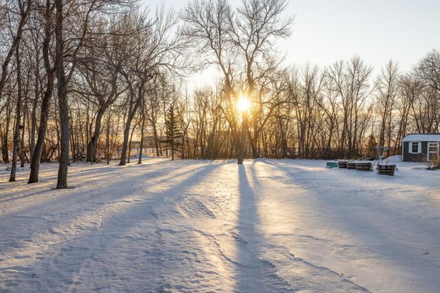 102 County RD 1, Fessenden, ND 58438