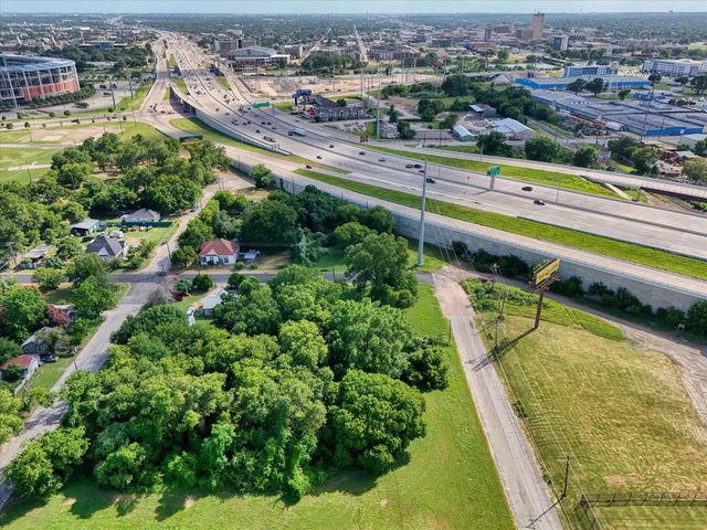 702 Spring Street, Waco, TX 76704