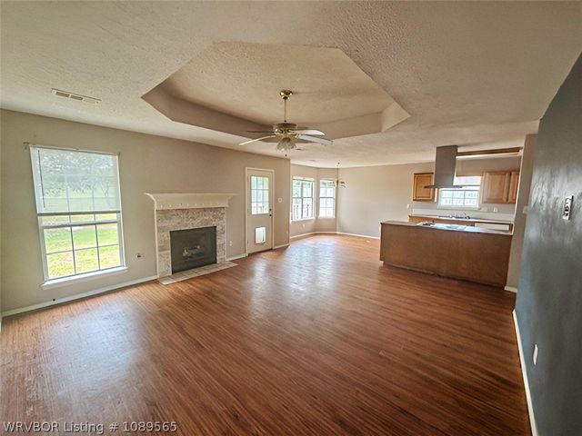 1015 N Daisy Street, Greenwood, AR 72936
