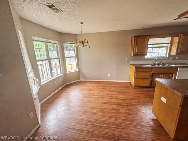 1015 N Daisy Street, Greenwood, AR 72936