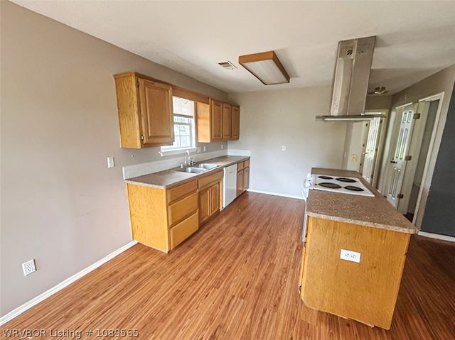 1015 N Daisy Street, Greenwood, AR 72936