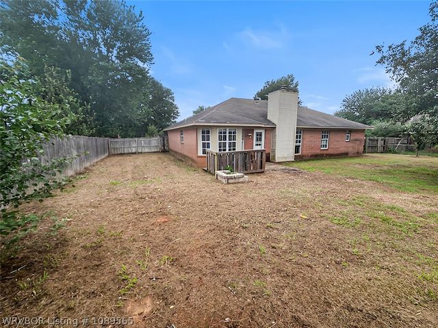 1015 N Daisy Street, Greenwood, AR 72936
