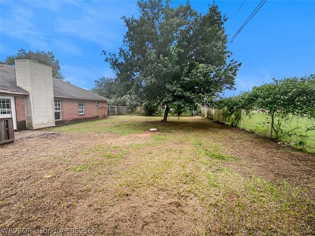 1015 N Daisy Street, Greenwood, AR 72936