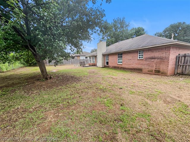 1015 N Daisy Street, Greenwood, AR 72936