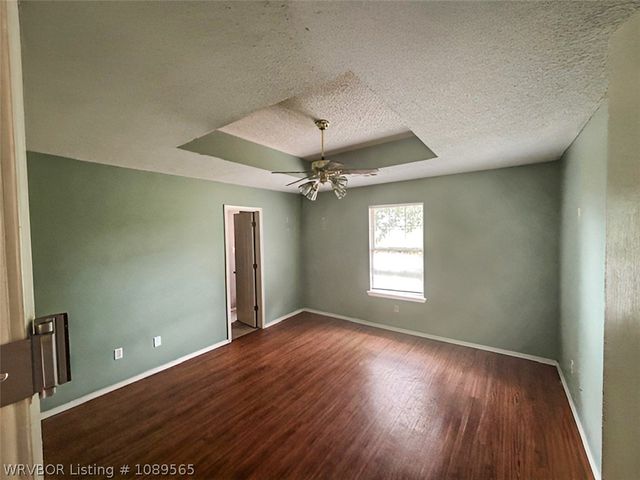 1015 N Daisy Street, Greenwood, AR 72936