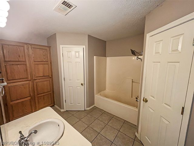 1015 N Daisy Street, Greenwood, AR 72936