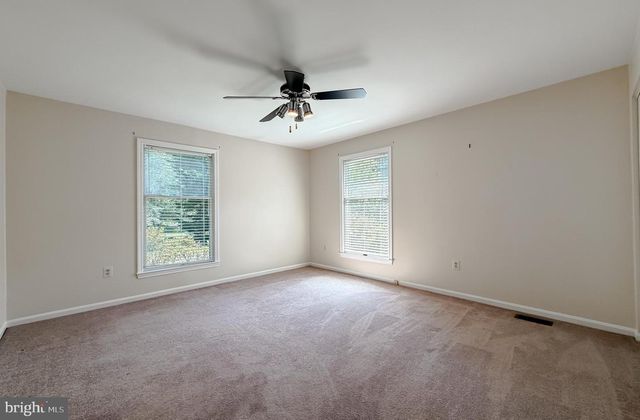 811 COVE POINT RD, Lusby, MD 20657