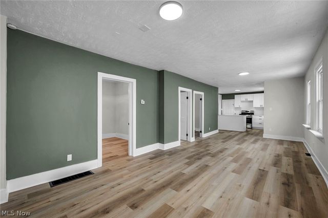 1939 W 54th Street, Cleveland, OH 44102