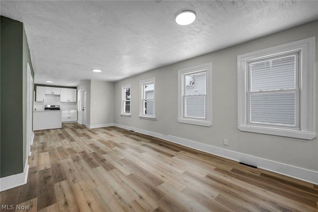 1939 W 54th Street, Cleveland, OH 44102