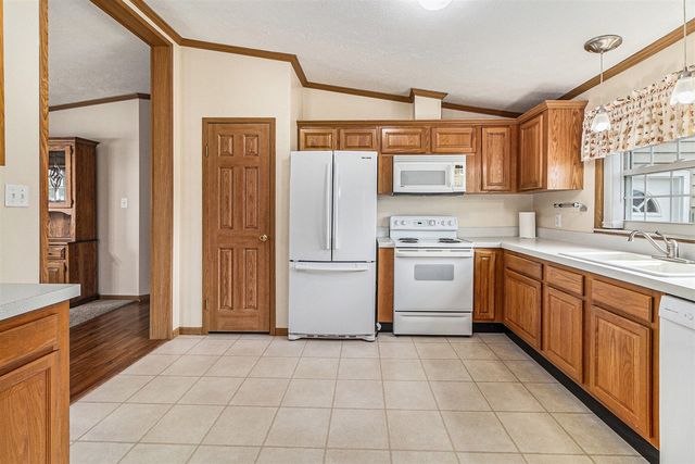 5280 Beardsley Court, Kalamazoo, MI 49004