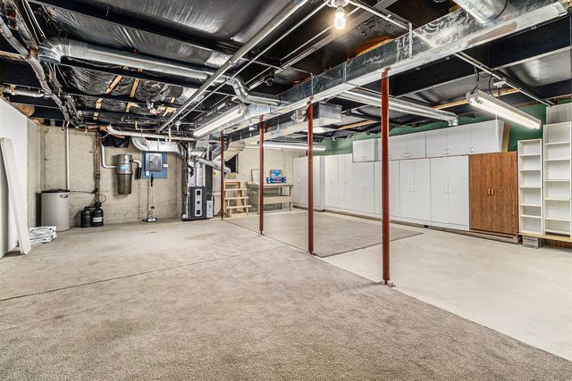 5280 Beardsley Court, Kalamazoo, MI 49004