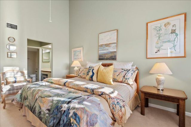 143 Bay Colony Drive N, Juno Beach, FL 33408