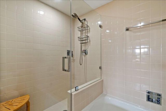 143 Bay Colony Drive N, Juno Beach, FL 33408