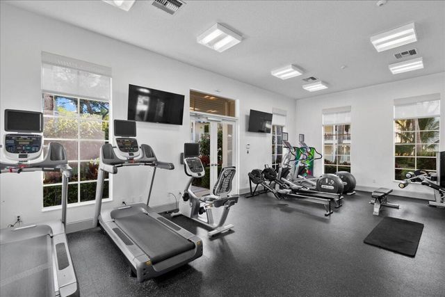 143 Bay Colony Drive N, Juno Beach, FL 33408