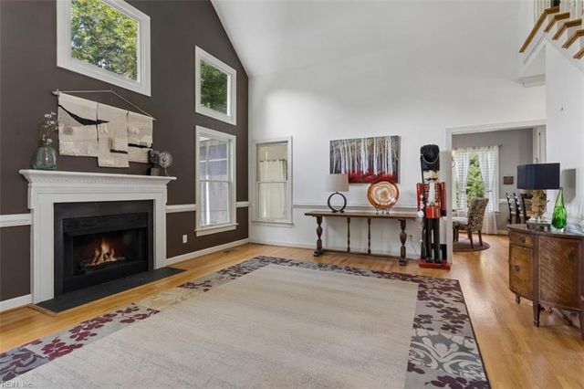 402 Alderwood DR, Williamsburg, VA 23185