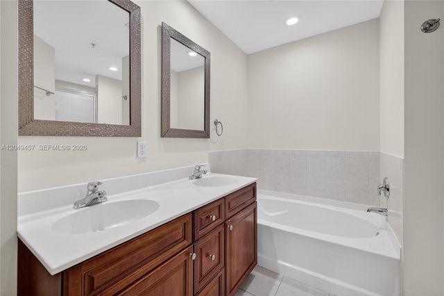 704 SW 1st Avenue, Pompano Beach, FL 33060