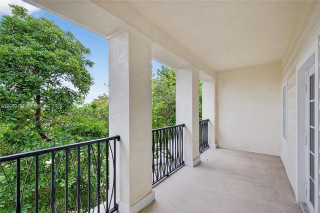 704 SW 1st Avenue, Pompano Beach, FL 33060