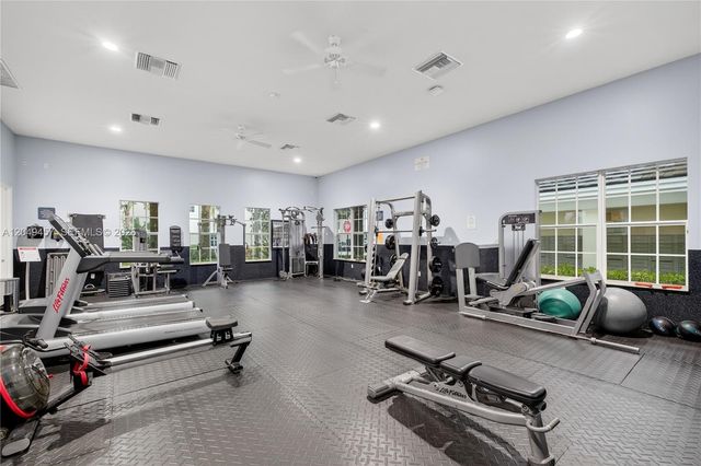 704 SW 1st Avenue, Pompano Beach, FL 33060