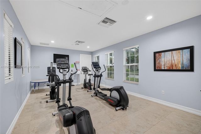704 SW 1st Avenue, Pompano Beach, FL 33060
