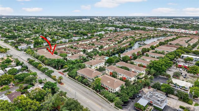 704 SW 1st Avenue, Pompano Beach, FL 33060