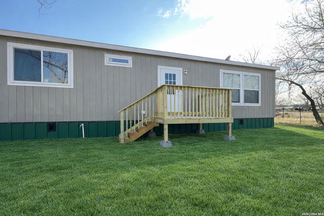 312 thomas, Brackettville, TX 78832