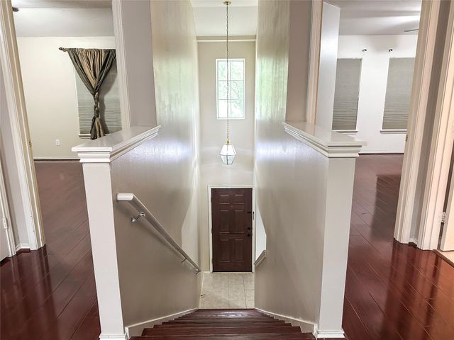 916 Schooner Cove Lane, League City, TX 77573