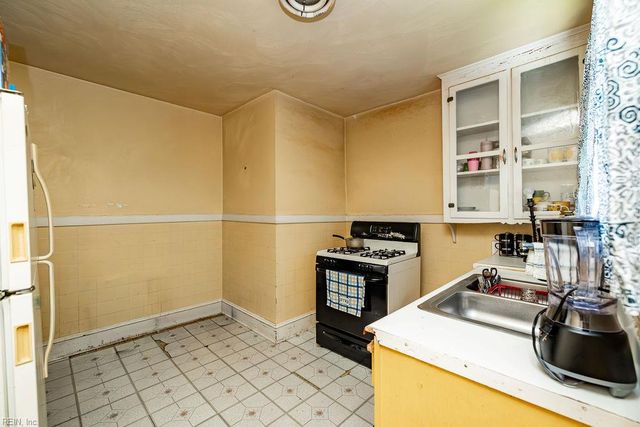 2314 Piedmont AVE, Portsmouth, VA 23704