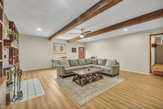 4604 Maple Drive, Sand Springs, OK 74063