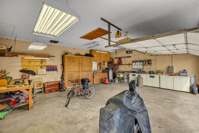 4604 Maple Drive, Sand Springs, OK 74063