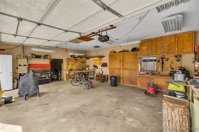 4604 Maple Drive, Sand Springs, OK 74063