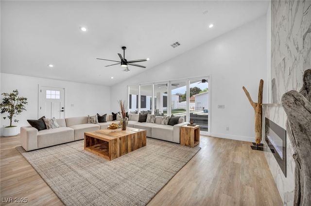 3630 Tobias Lane, Las Vegas, NV 89120