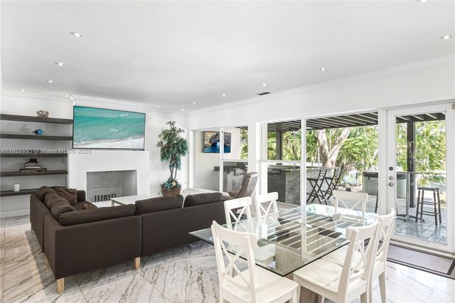 12545 Palm Rd, North Miami, FL 33181