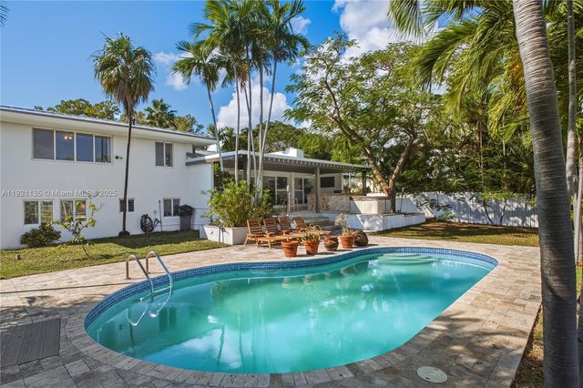 12545 Palm Rd, North Miami, FL 33181