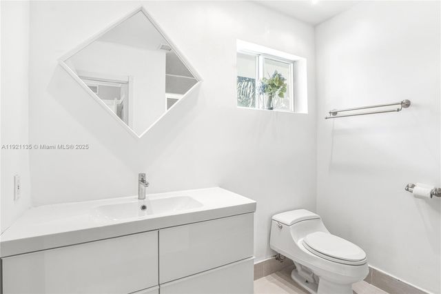 12545 Palm Rd, North Miami, FL 33181