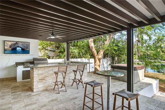 12545 Palm Rd, North Miami, FL 33181