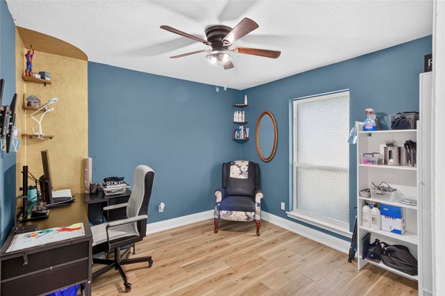 2715 Barrington Place, Arlington, TX 76014