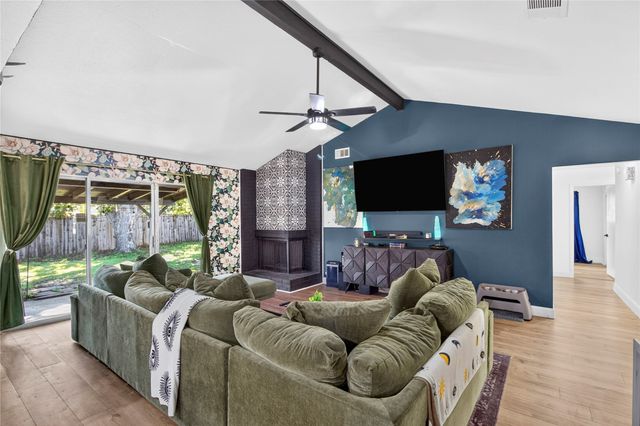 2715 Barrington Place, Arlington, TX 76014