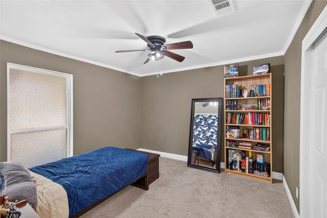 2715 Barrington Place, Arlington, TX 76014